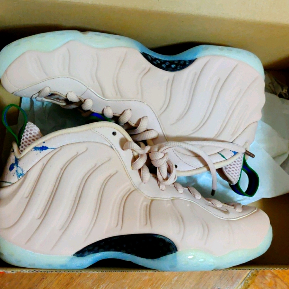 Women foamposite
